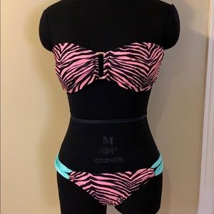 ⭐️3/$20⭐️ NWOT Ardene Bikini Set M/L